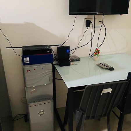 Shore Residence D7 Near Mall Of Asia & Airport مانيلا المظهر الخارجي الصورة